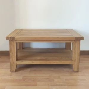 Konferenčný stolík v obdĺžnikovom tvare