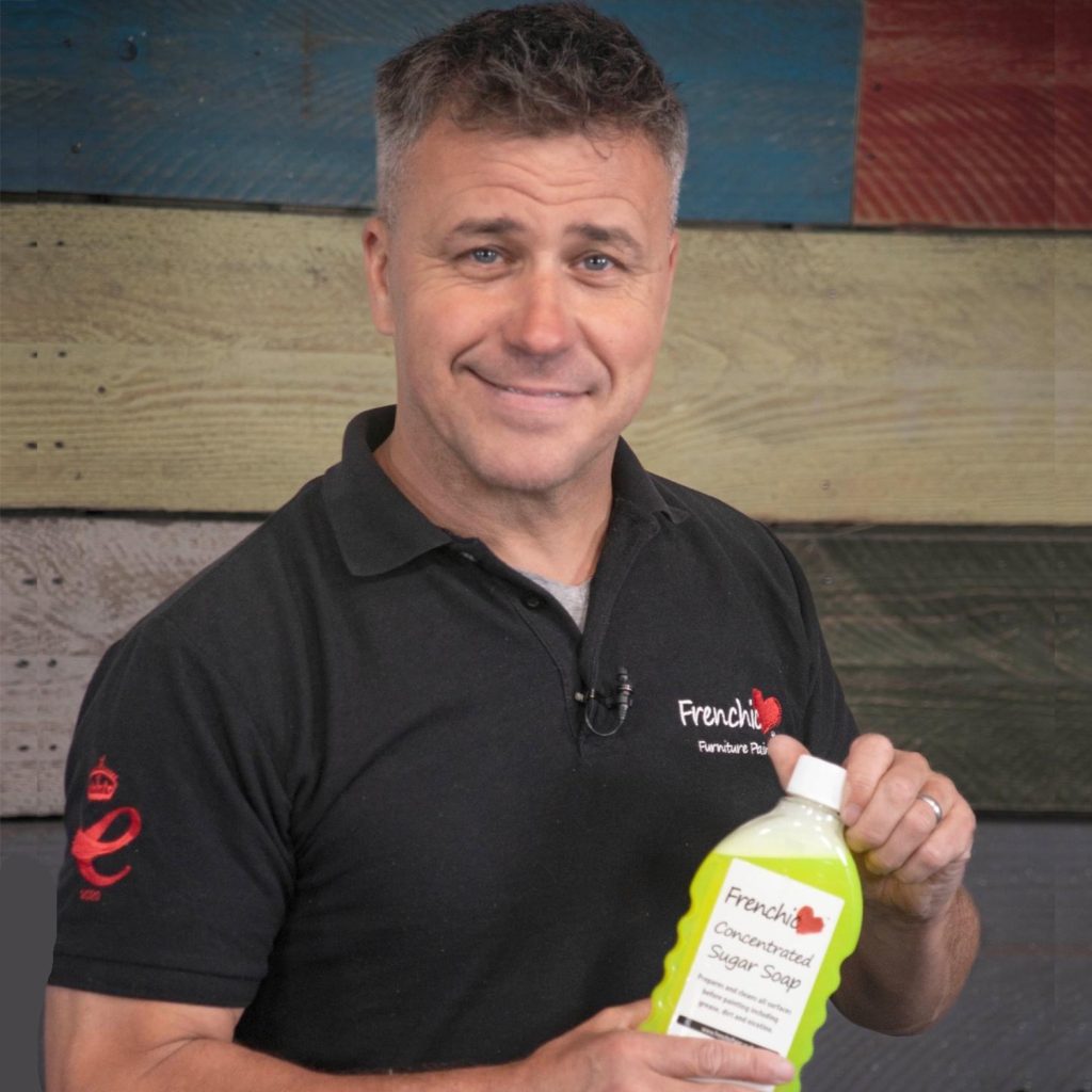 Umývací prostriedok pred malovanim Frenchic Sugar Soap