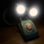 retro telefón ako lampa