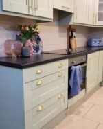 svetlozelená kriedová farba na drevo eye candy