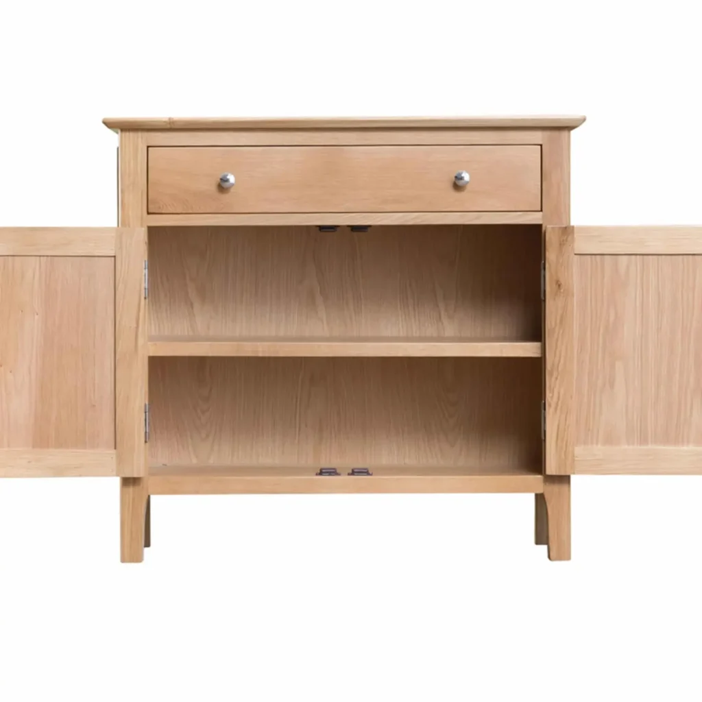 moderná skrinka s otvorenými dvierkami z masívu v škandinávskom štýle - dubu.sk - nábytok z masívu