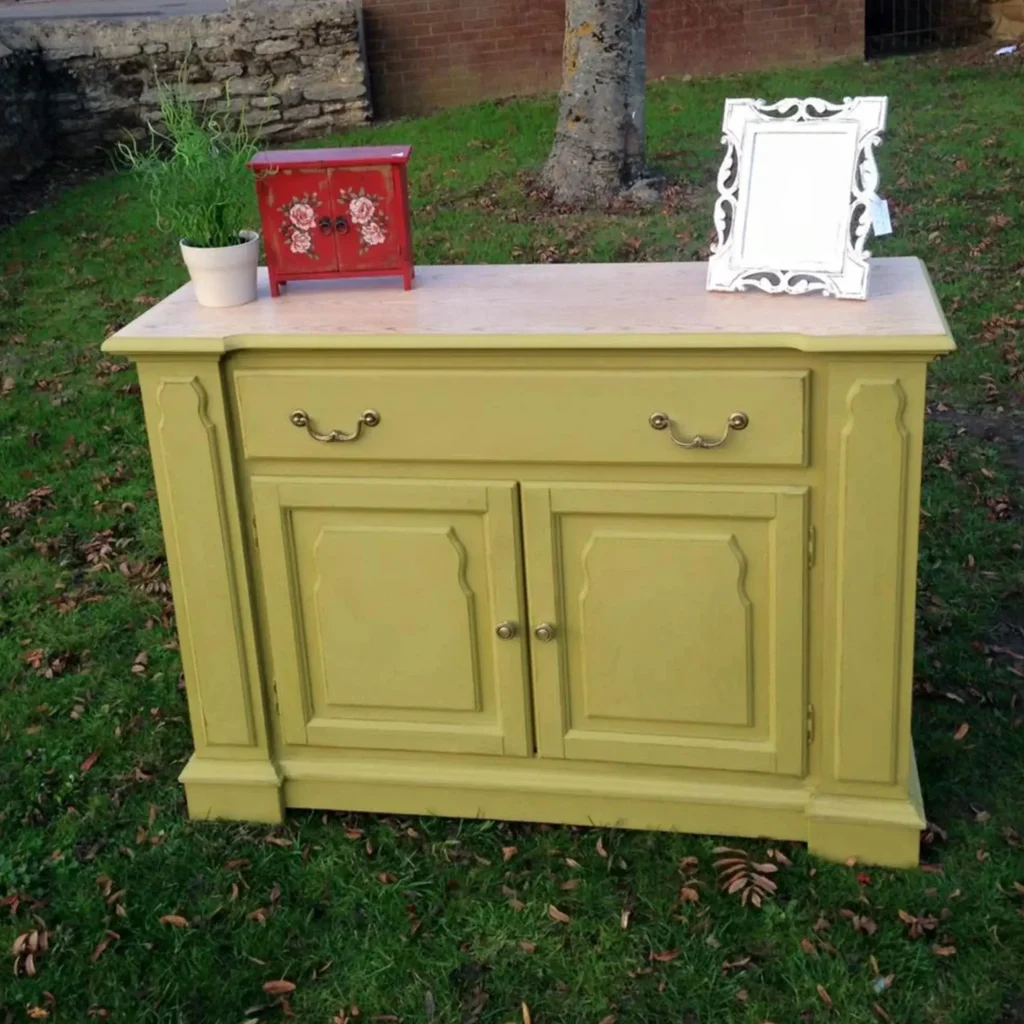 Skrinka upravená pomocou kriedovej farby Pea Soup - Dubu.sk - Frenchic Slovensko