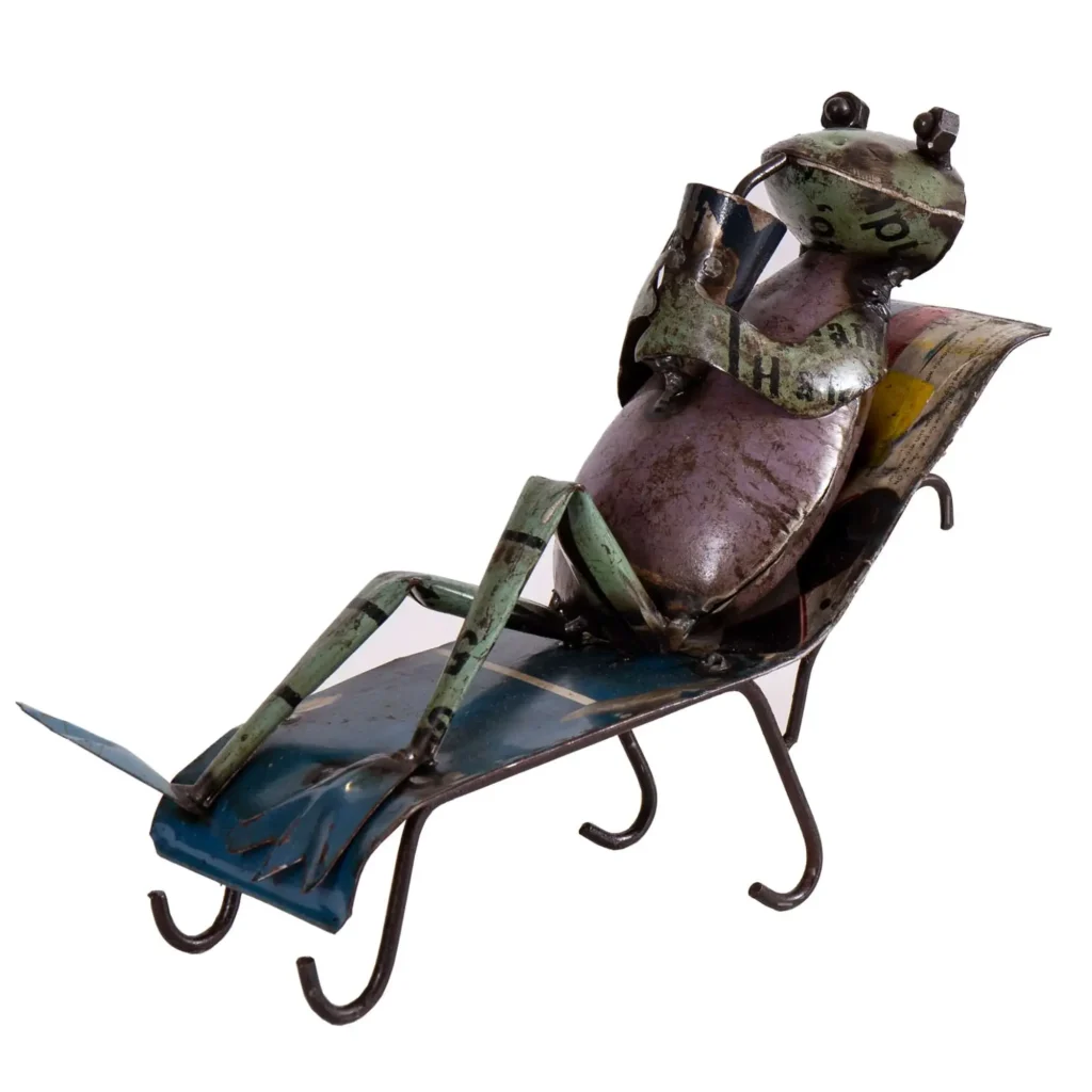 Ležiaca kovová žaba na ležadle - Dubu.sk - verní kvalite