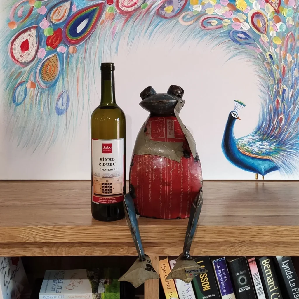 Premýšľajúca žaba z kovu v štýle upcycle MH2919