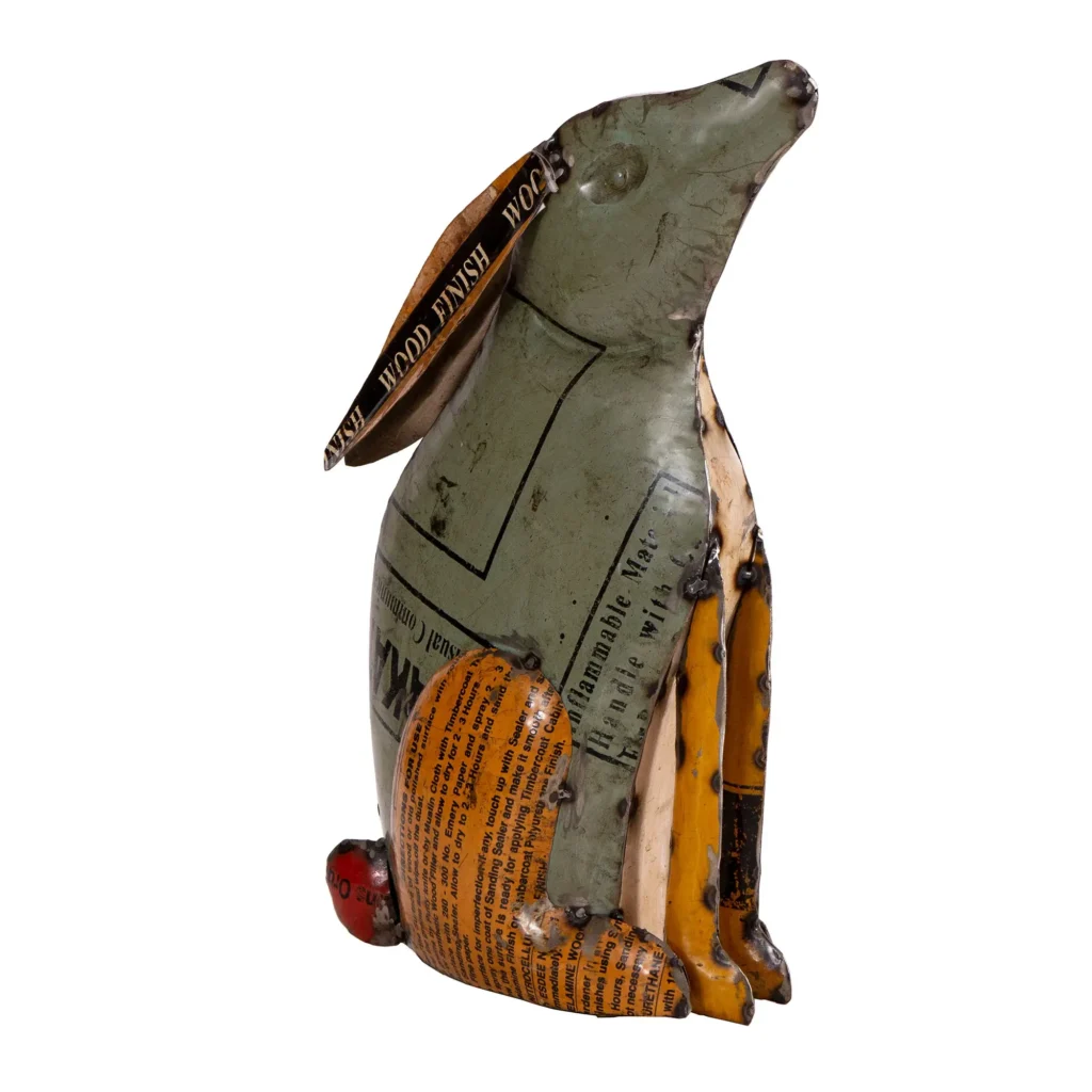 Kovový sediaci zajac - Dubu.sk - verní kvalite