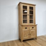 drevený príborník