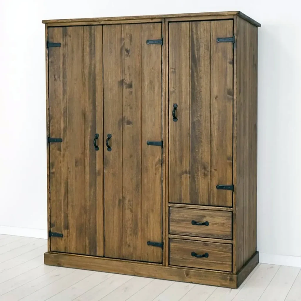 lacna borovicova skriňa