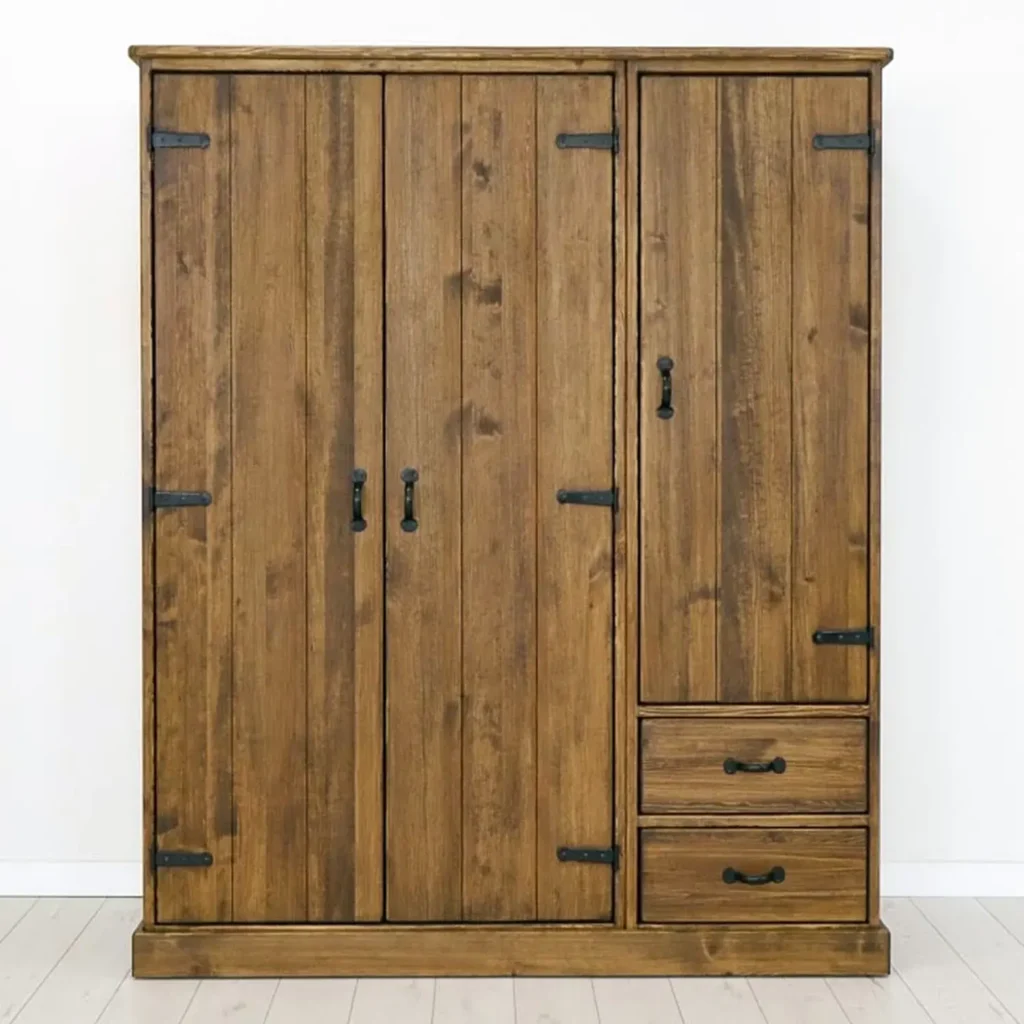 velka borovicova skriňa