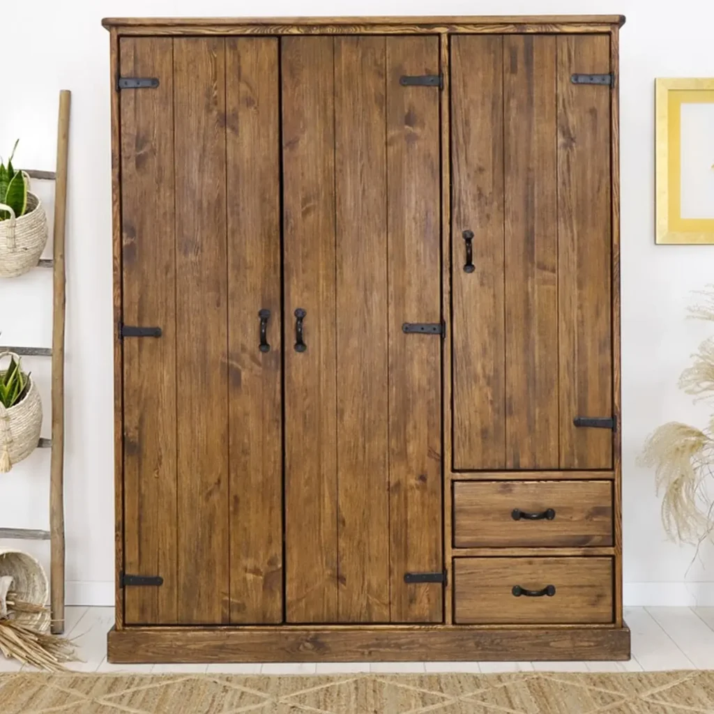 siroka borovicova skrina nitra