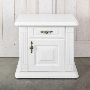 nočný stolík biely pravý
