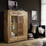 Sekretár s presklenými dvierkami na ľavej strane