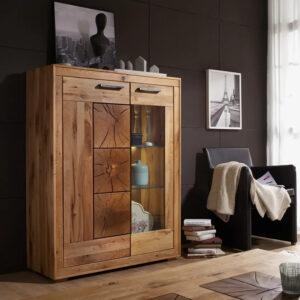 Sekretár s presklenými dvierkami na pravej strane
