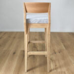 Barová stolička z masívu s operadlom, 36x40x103 cm – Obrázok 2