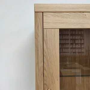 moderné vitríny detail cena