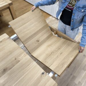 jedálenský rozkladací stôl