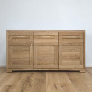 moderná komoda so zásuvkami