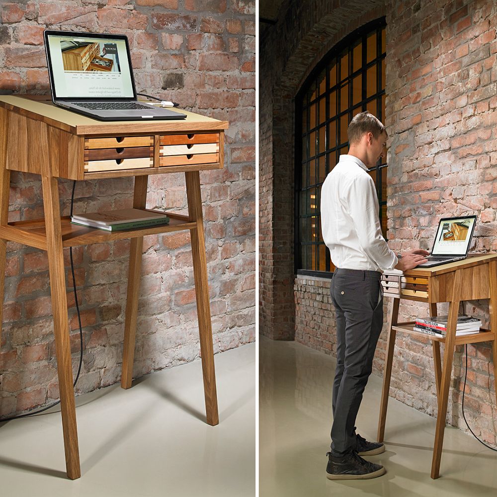 recnicky pult pre prezentovanie a pracu v stoji