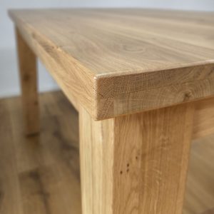 drevený kuchynský stôl do jedálne z masívneho dreva