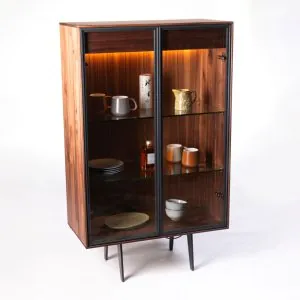 Drevená vitrína FINN