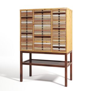 spisová skrinka z masívu sixtematic