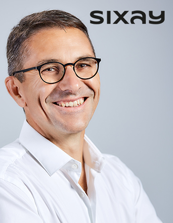 Dizajnový nábytok, Dizajnér Szikszai László