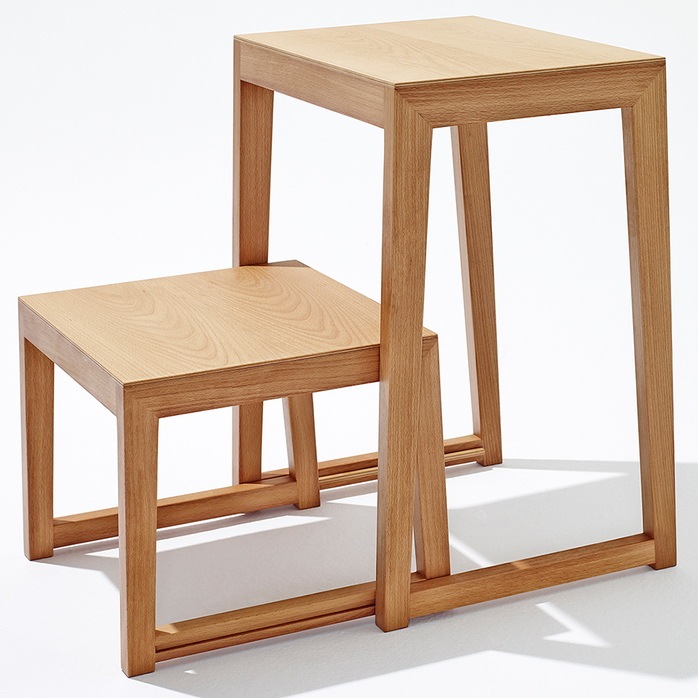 5240000-04 Multifunkčná taburetka z dreva