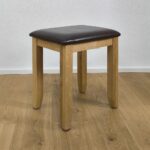 taburetka s čalúnením