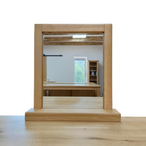 zrkadlo z masívneho dubu