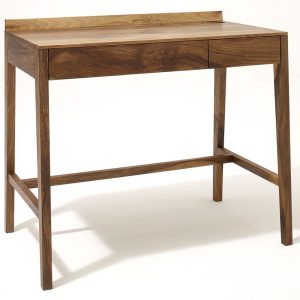 drevený pracovný stôl