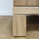 nohy dubovej knižnice