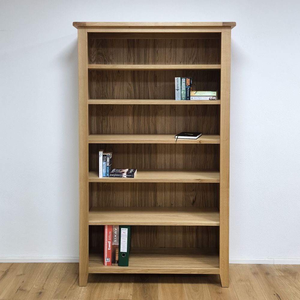 masívna policová dubová knižnica do obývačky