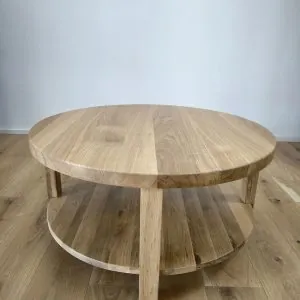 konferenčný stolík masív