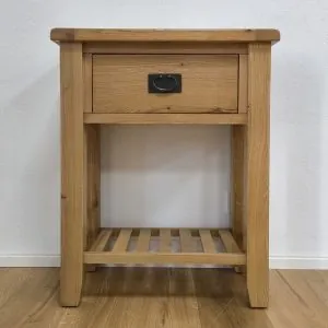 konzolovy stolik so zasuvkami