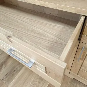 dubová zásuvka kovania Blum masív