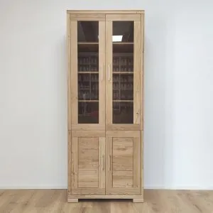 presklená vitrína z dubového dreva