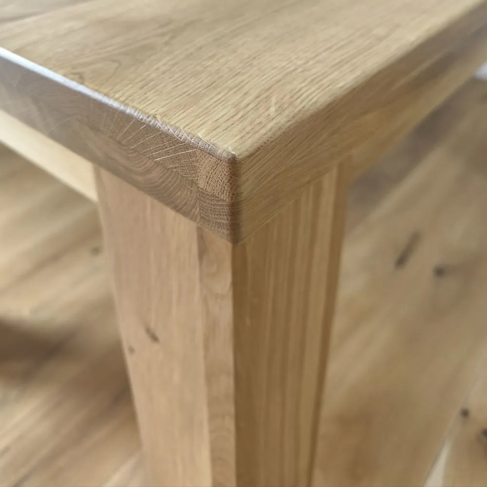 dubový jedálenský stôl do kuchyne