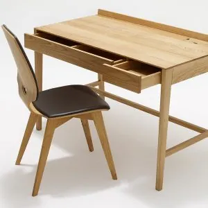 Písací stolík z masívu