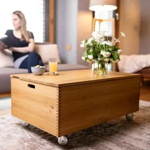 Konferenčný stolík na kolieskach