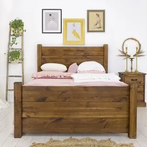 Borovicová manželská posteľ do spálne